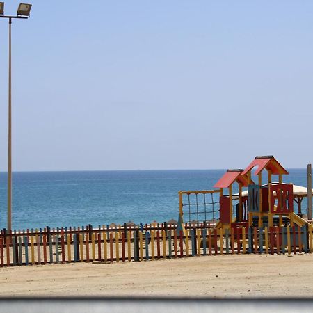 Bright & Airy Sea View Apartment موخاكار المظهر الخارجي الصورة