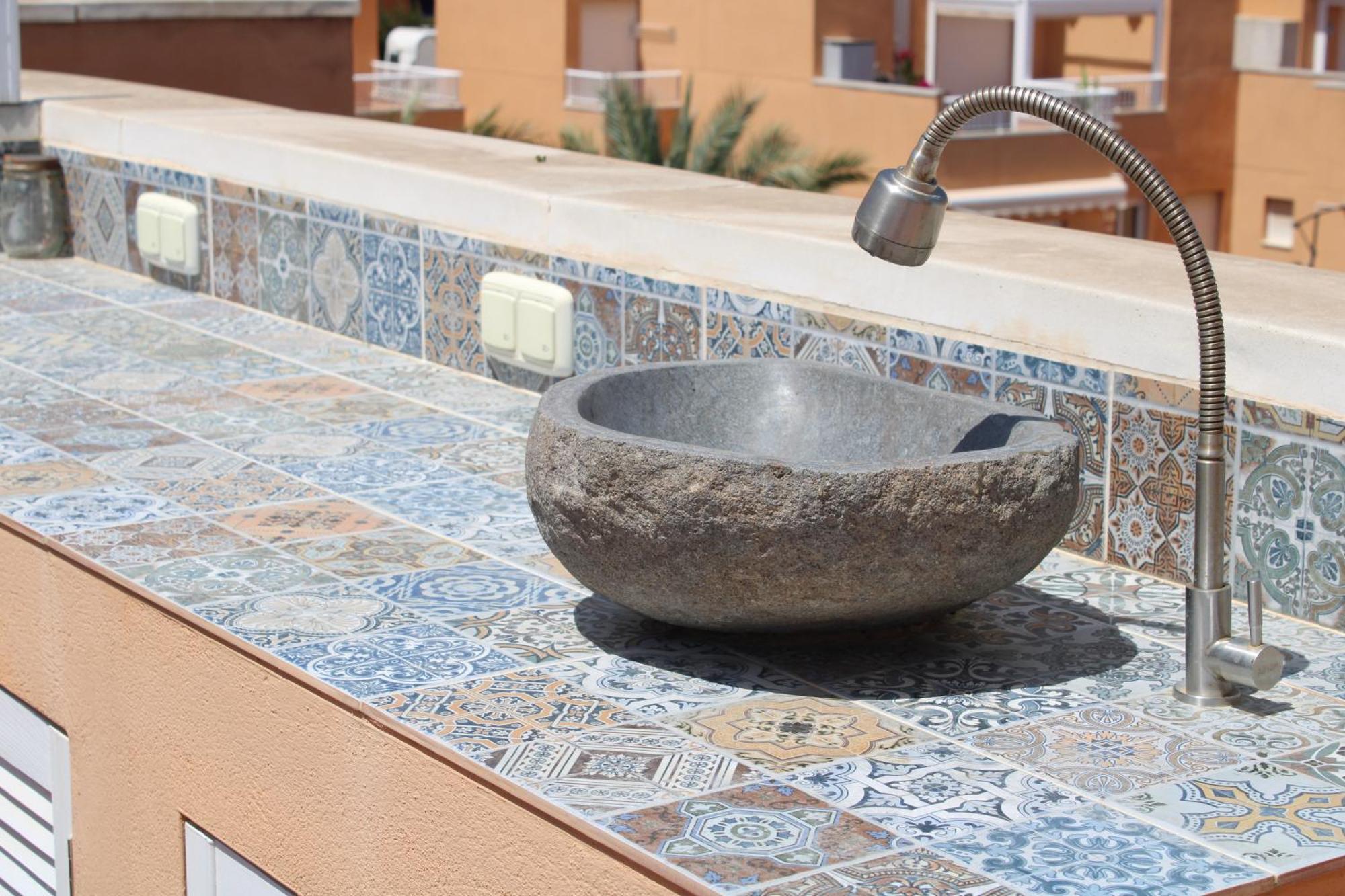 Bright & Airy Sea View Apartment موخاكار المظهر الخارجي الصورة